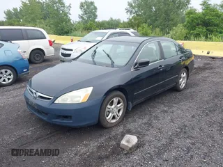 2007 Honda Accord LX SE z VIN 1HGCM56347A060871, wystawiony jako IAAI lot #42525456 z przebiegiem 205 285 mil mil oraz . Historia ofert i sprzedaży dostępna na DreamBid. Obrazek 2.