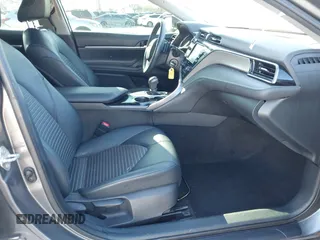 2020 Toyota Camry SE z VIN 4T1G11AK2LU392182, wystawiony jako IAAI lot #41667278 z przebiegiem 41 506 mil mil oraz . Historia ofert i sprzedaży dostępna na DreamBid. Obrazek 5.