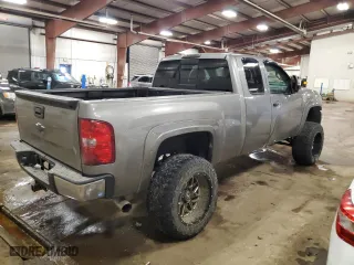 2012 Chevrolet Silverado 1500 LT with VIN 1GCRKSE77CZ221310, listed as a Copart auction lot 45273525 with 150,399 mi miles and Salvage Title. Bid and sale history available at carsss.com. Image 3.