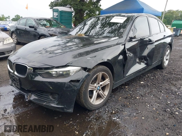 2015 BMW 3 Series 328i z VIN WBA3A5G51FNS91691, wystawiony jako IAAI lot #42619464 z przebiegiem 156 189 mil mil oraz . Historia ofert i sprzedaży dostępna na DreamBid. Obrazek 2.