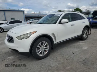 2011 Infiniti FX z VIN JN8AS1MW3BM734117, wystawiony jako Copart lot #55298385 z przebiegiem 257 722 mil mil oraz Szkody całkowita. Historia ofert i sprzedaży dostępna na DreamBid. Obrazek 1.