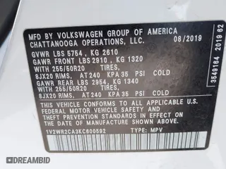 2019 Volkswagen Atlas 3.6L V6 SE w/Technology with VIN 1V2WR2CA3KC600592, listed as a IAAI auction lot 41370275 with 82,226 mi miles. Bid and sale history available at carsss.com. Image 9.