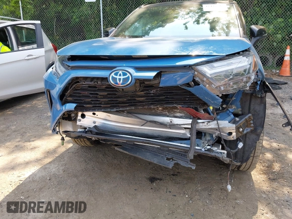 2022 Toyota RAV4 Hybrid XSE z VIN 2T3E6RFV2NW032835, wystawiony jako IAAI lot #42429819 z przebiegiem 67 101 mil mil oraz . Historia ofert i sprzedaży dostępna na DreamBid. Obrazek 6.