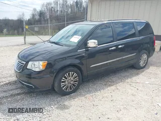 2015 Chrysler Town & Country Touring L with VIN 2C4RC1CG8FR522404, listed as a IAAI auction lot 41932426 with 165,092 mi miles and . Bid and sale history available at DreamBid. Image 2.