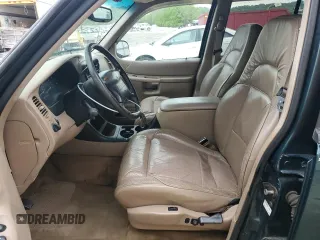 1997 Ford Explorer XL z VIN 1FMDU34EXVZC04347, wystawiony jako Copart lot #55423015 z przebiegiem 166 292 mil mil oraz Szkoda całkowita • Salvage title. Historia ofert i sprzedaży dostępna na DreamBid. Obrazek 7.