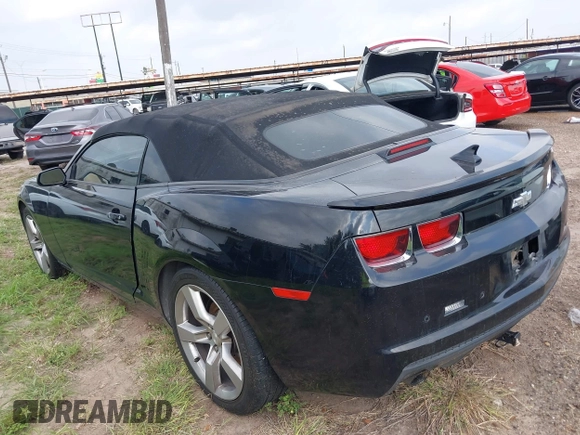 2013 Chevrolet Camaro LT z VIN 2G1FC3D30D9195545, wystawiony jako IAAI lot #41939266 z przebiegiem 112 053 mil mil oraz . Historia ofert i sprzedaży dostępna na DreamBid. Obrazek 3.
