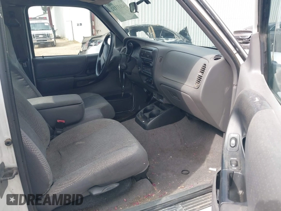 2000 Ford Ranger XL with VIN 1FTYR14V3YTB35990, listed as a IAAI auction lot 42137112 with 149,259 mi miles. Bid and sale history available at carsss.com. Image 5.