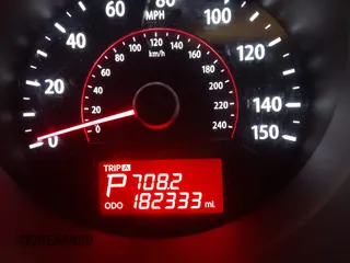 2013 Kia Sorento LX with VIN 5XYKT3A66DG381650, listed as a IAAI auction lot 42400630 with 182,333 mi miles and . Bid and sale history available at DreamBid. Image 7.