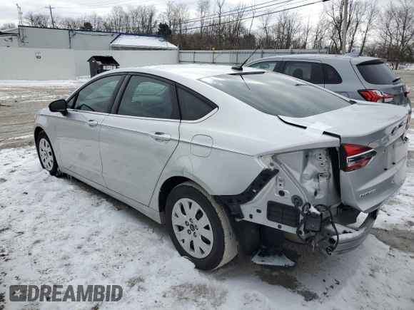 2019 Ford Fusion S with VIN 3FA6P0G75KR275526, listed as a Copart auction lot 45416895 with 38,852 mi miles and Salvage Title. Bid and sale history available at DreamBid. Image 2.