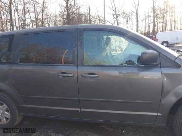 2010 Dodge Grand Caravan SE with VIN 2D4RN4DE7AR397092, listed as a IAAI auction lot 41084684 with 117,747 mi miles. Bid and sale history available at carsss.com. Image 13.
