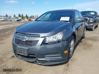 2013 Chevrolet Cruze LS with VIN 1G1PA5SG8D7222553, listed as a IAAI auction lot 41900523 with 127,852 mi miles. Bid and sale history available at carsss.com. Image 17.
