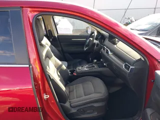 2024 Mazda CX-5 S Carbon Edition z VIN JM3KFBCL1R0432674, wystawiony jako IAAI lot #41287310 z przebiegiem 10 526 mil mil oraz . Historia ofert i sprzedaży dostępna na DreamBid. Obrazek 5.