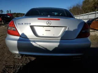 2010 Mercedes-Benz SLK-Class SLK 300 with VIN WDBWK5EA7AF226326, listed as a Copart auction lot 45926775 with 76,646 mi miles and Salvage Title. Bid and sale history available at carsss.com. Image 6.