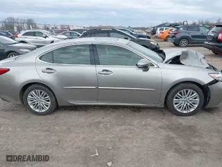 2015 Lexus ES 350 with VIN JTHBK1GG4F2204307, listed as a IAAI auction lot 42025964 with 98,095 mi miles. Bid and sale history available at carsss.com. Image 13.