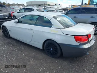 2008 BMW 3 Series 335i with VIN WBAWL73568P178416, listed as a IAAI auction lot 41594372 with Not Provided miles and . Bid and sale history available at carsss.com. Image 3.