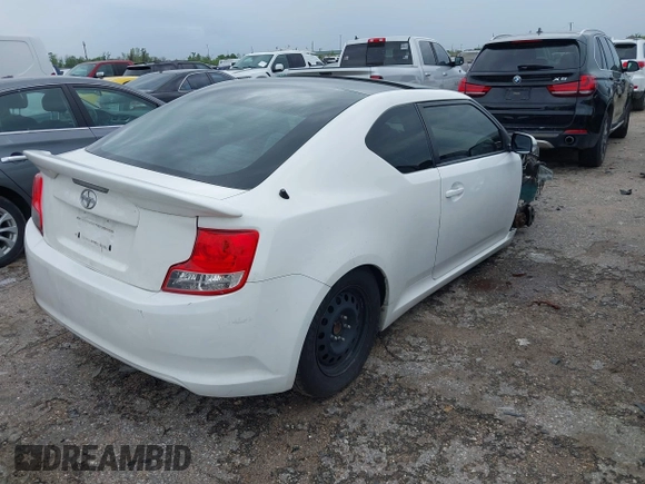 2013 Scion tC z VIN JTKJF5C70D3058888, wystawiony jako IAAI lot #41892224 z przebiegiem 84 749 mil mil oraz . Historia ofert i sprzedaży dostępna na DreamBid. Obrazek 4.