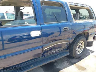 2000 Chevrolet Suburban LS with VIN 3GNEC16T1YG131974, listed as a IAAI auction lot 41983971 with 245,767 mi miles. Bid and sale history available at carsss.com. Image 6.