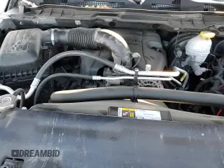 2018 Ram 1500 Express z VIN 3C6RR7KT0JG269925, wystawiony jako Copart lot #84081094 z przebiegiem 98 037 mil mil oraz Nie do naprawy • Non repairable. Historia ofert i sprzedaży dostępna na DreamBid. Obrazek 13.
