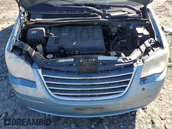 2009 Chrysler Town & Country Touring with VIN 2A8HR54X99R640099, listed as a Copart auction lot 46584725 with 216,881 mi miles and Salvage Title. Bid and sale history available at DreamBid. Image 13.