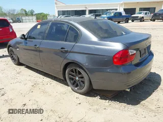 2006 BMW 3 Series 325i with VIN WBAVB13536KX64545, listed as a IAAI auction lot 42047829 with 235,146 mi miles and . Bid and sale history available at carsss.com. Image 3.
