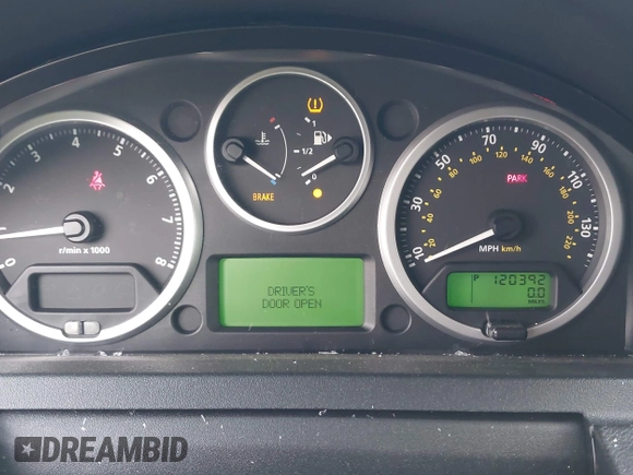 2008 Land Rover Range Rover Sport SC with VIN SALSH23458A139406, listed as a IAAI auction lot 42001525 with 120,392 mi miles and . Bid and sale history available at DreamBid. Image 7.