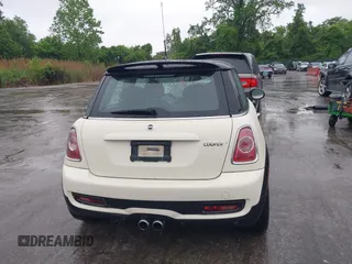 2012 MINI Hardtop S z VIN WMWSV3C59CT386436, wystawiony jako IAAI lot #42254715 z przebiegiem 60 260 mil mil oraz . Historia ofert i sprzedaży dostępna na DreamBid. Obrazek 16.