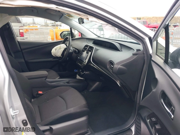 2022 Toyota Prius L Eco with VIN JTDKAMFU0N3175104, listed as a IAAI auction lot 40873671 with 1 mi miles. Bid and sale history available at carsss.com. Image 5.