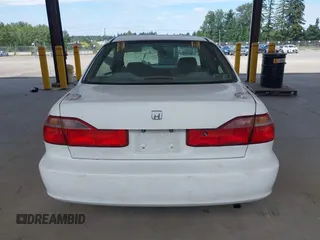 1998 Honda Accord LX with VIN 1HGCG5640WA004358, listed as a IAAI auction lot 42643808 with Not provided miles and . Bid and sale history available at DreamBid. Image 16.