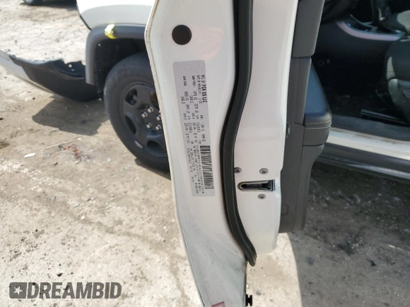 2018 Jeep Compass Sport with VIN 3C4NJCAB7JT271629, listed as a Copart auction lot 51229685 with 82,433 mi miles and Salvage title. Bid and sale history available at DreamBid. Image 13.