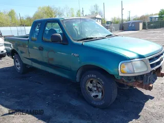 1997 Ford F-150 z VIN 1FTDX1768VNA88478, wystawiony jako IAAI lot #42080621 z przebiegiem 159 160 mil mil oraz . Historia ofert i sprzedaży dostępna na DreamBid. Obrazek 1.