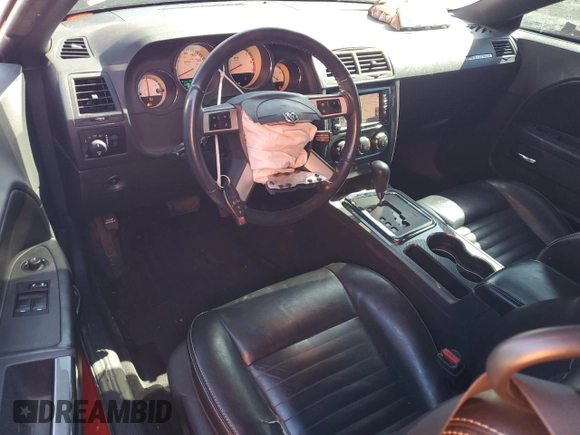 2010 Dodge Challenger R/T z VIN 2B3CJ5DT9AH113908, wystawiony jako Copart lot #47798975 z przebiegiem 137 153 mil mil oraz Szkoda całkowita • Salvage title. Historia ofert i sprzedaży dostępna na DreamBid. Obrazek 8.