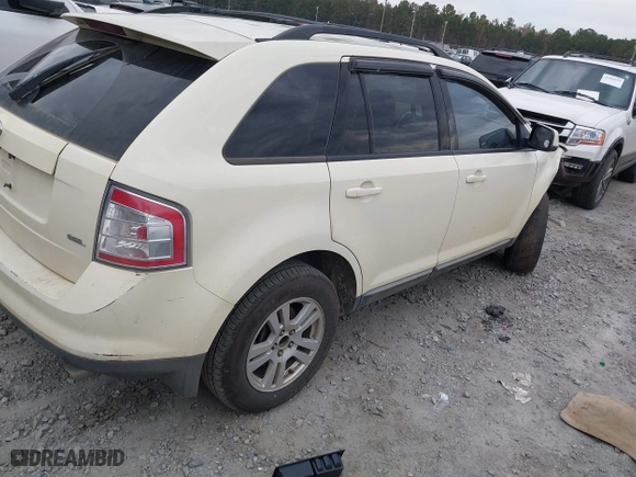 2007 Ford Edge SEL with VIN 2FMDK38CX7BB70382, listed as a IAAI auction lot 41051572 with 191,229 mi miles. Bid and sale history available at carsss.com. Image 4.