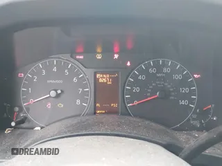2021 Nissan NV Cargo SV z VIN 1N6BF0KYXMN805682, wystawiony jako IAAI lot #42152216 z przebiegiem 82 671 mil mil oraz . Historia ofert i sprzedaży dostępna na DreamBid. Obrazek 7.