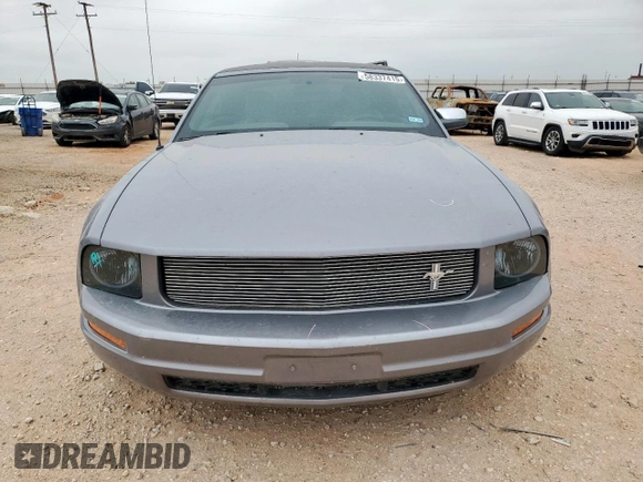 2007 Ford Mustang Deluxe with VIN 1ZVFT84N675330712, listed as a Copart auction lot 58337415 with 105,123 mi miles and Salvage title. Bid and sale history available at DreamBid. Image 5.