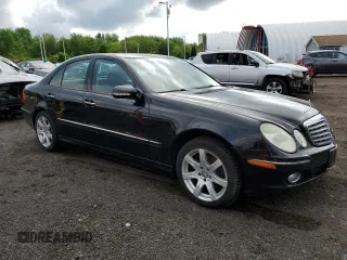 2008 Mercedes-Benz E 350 Luxury with VIN WDBUF87X28B199326, listed as a Copart auction lot 57283535 with 193,475 mi miles and Clean Title. Bid and sale history available at DreamBid. Image 4.