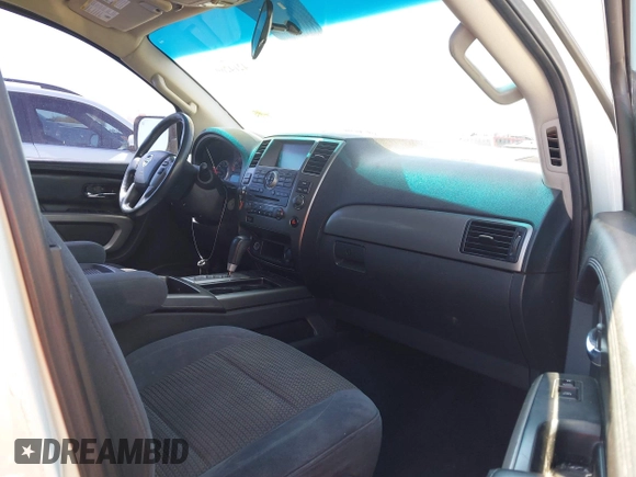 2015 Nissan Armada Platinum z VIN 5N1AA0ND3FN610091, wystawiony jako IAAI lot #42142691 z przebiegiem 134 586 mil mil oraz . Historia ofert i sprzedaży dostępna na DreamBid. Obrazek 5.