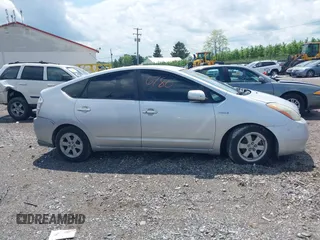 2007 Toyota Prius z VIN JTDKB20U677677900, wystawiony jako IAAI lot #42176780 z przebiegiem 246 442 mil mil oraz . Historia ofert i sprzedaży dostępna na DreamBid. Obrazek 13.
