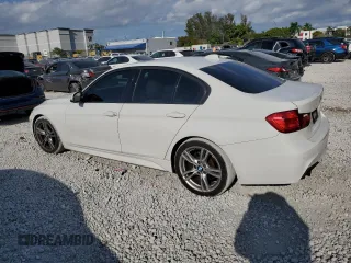 2013 BMW 3 Series 328i with VIN WBA3C1C5XDK104391, listed as a Copart auction lot 49204125 with 208,339 mi miles and Clean Title. Bid and sale history available at carsss.com. Image 2.