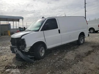 2018 GMC Savana Cargo Van with VIN 1GTW7AFGXJ1343958, listed as a Copart auction lot 41998885 with 96,467 mi miles and Salvage Title. Bid and sale history available at carsss.com. Image 1.