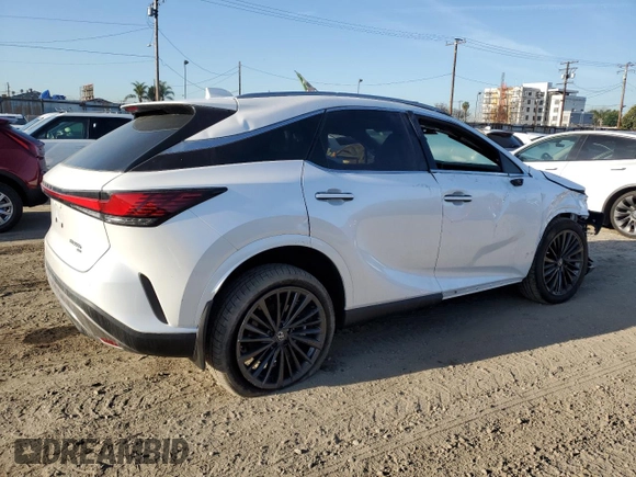 2024 Lexus RX 350h z VIN 2T2BBMCA3RC060822, wystawiony jako Copart lot #50063055 z przebiegiem 838 mil mil oraz Szkoda całkowita • Salvage title. Historia ofert i sprzedaży dostępna na DreamBid. Obrazek 3.
