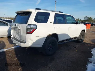 2023 Toyota 4Runner SR5 с VIN JTEMU5JR1P6139377, выставлен на аукционе IAAI как лот 41600169 с пробегом 34 513 миль миль и . История ставок и продаж доступна на DreamBid. Изображение 4.