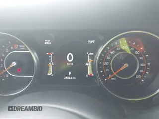 2021 Jeep Gladiator Overland z VIN 1C6HJTFG3ML584038, wystawiony jako IAAI lot #42634959 z przebiegiem 21 843 mil mil oraz . Historia ofert i sprzedaży dostępna na DreamBid. Obrazek 7.