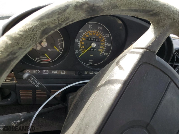 1987 Mercedes-Benz 560 Series 560SL with VIN WDBBA48D8HA071312, listed as a Copart auction lot 75493394 with NaN miles and Non Repairable. Bid and sale history available at carsss.com. Image 9.