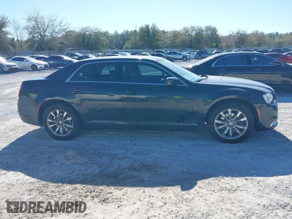 2015 Chrysler 300 Limited with VIN 2C3CCARG9FH838420, listed as a IAAI auction lot 41684228 with 242,316 mi miles. Bid and sale history available at carsss.com. Image 13.