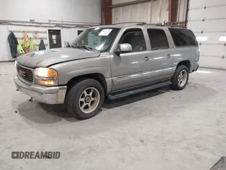 2001 GMC Yukon XL SLE with VIN 1GKFK16T11J220078, listed as a IAAI auction lot 41814254 with 221,210 mi miles. Bid and sale history available at carsss.com. Image 2.