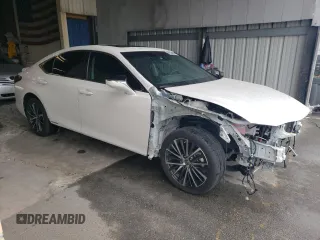 2022 Lexus ES 300h z VIN 58ADA1C15NU023464, wystawiony jako Copart lot #49334875 z przebiegiem 68 480 mil mil oraz Szkoda całkowita • Salvage title. Historia ofert i sprzedaży dostępna na DreamBid. Obrazek 4.