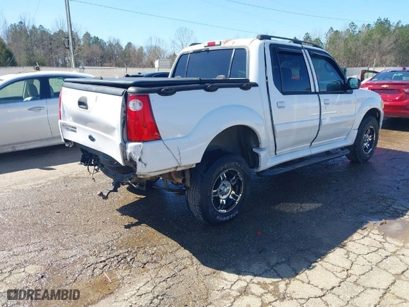 2005 Ford Explorer Sport Trac XLS with VIN 1FMZU67K95UB40078, listed as a IAAI auction lot 41755270 with 324,849 mi miles. Bid and sale history available at carsss.com. Image 4.