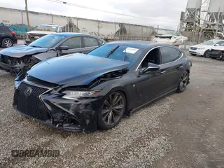 2018 Lexus LS with VIN JTHB51FF9J5003929, listed as a IAAI auction lot 41141899 with 1 mi miles. Bid and sale history available at carsss.com. Image 2.