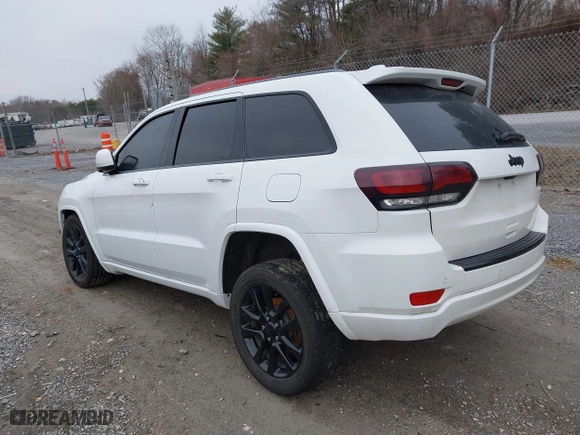 2018 Jeep Grand Cherokee Laredo E with VIN 1C4RJFAG6JC152867, listed as a IAAI auction lot 41486884 with 67,115 mi miles. Bid and sale history available at carsss.com. Image 3.