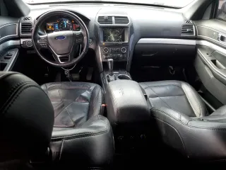 2017 Ford Explorer XLT with VIN 1FM5K7D84HGA61794, listed as a Copart auction lot 47232785 with 148,182 mi miles and Salvage Title. Bid and sale history available at DreamBid. Image 8.